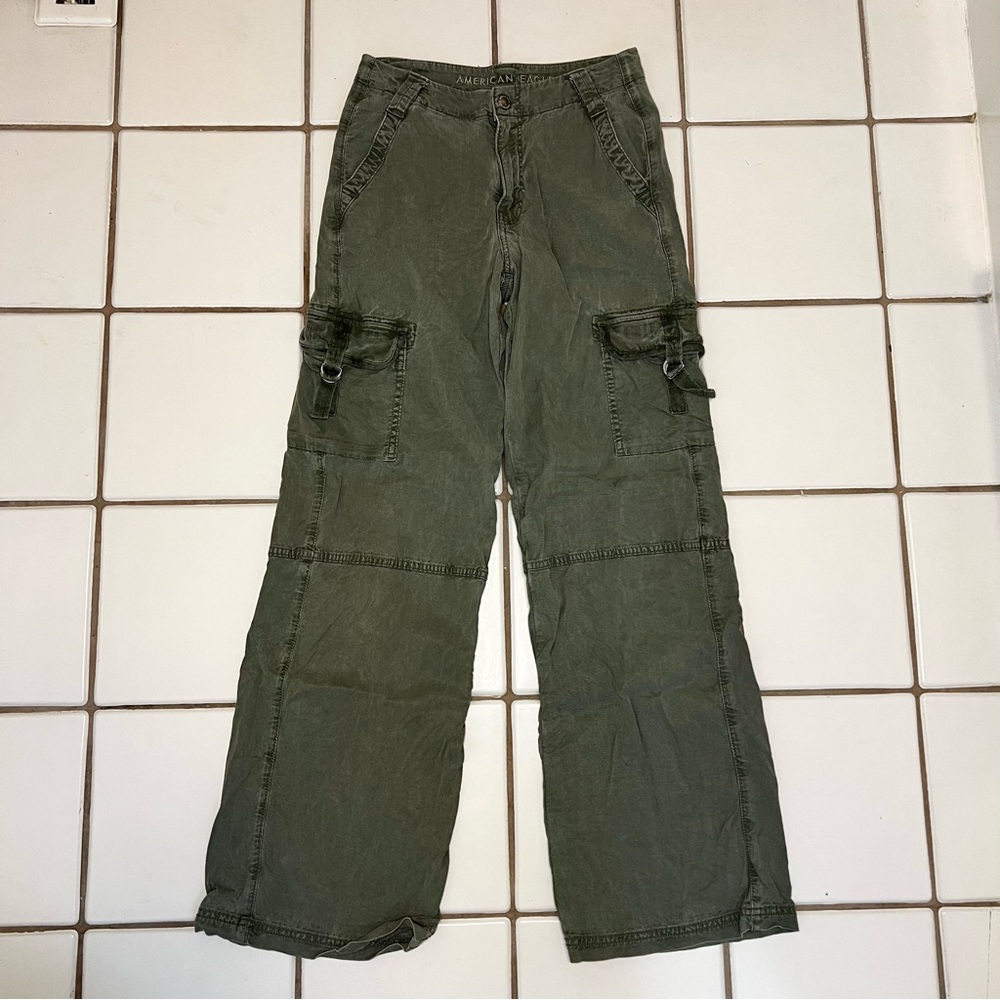 American Eagle Outfitters Olive Wide Leg Cargo Pants